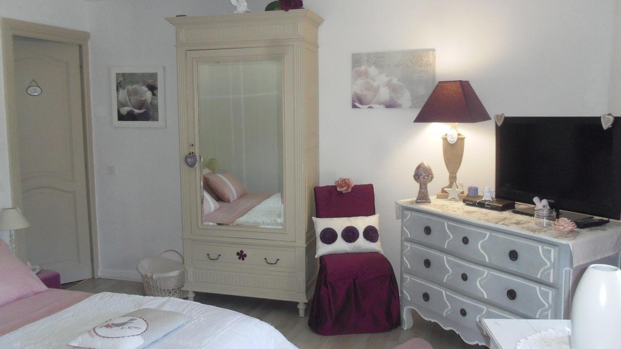 Mas De L'Air - Maison De Charme Bed & Breakfast Noves Eksteriør bilde