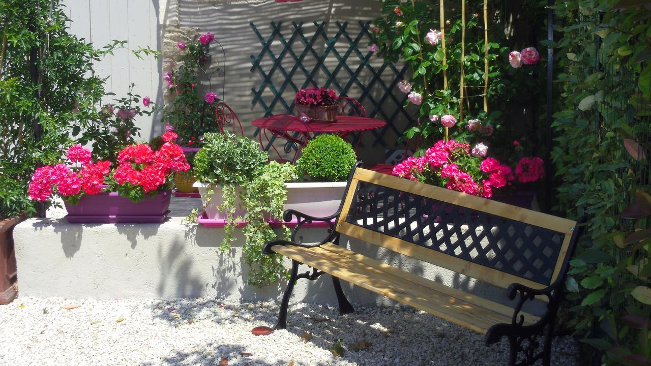 Mas De L'Air - Maison De Charme Bed & Breakfast Noves Eksteriør bilde