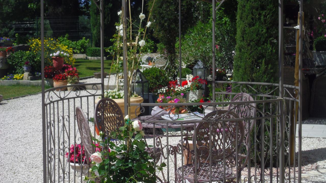 Mas De L'Air - Maison De Charme Bed & Breakfast Noves Eksteriør bilde