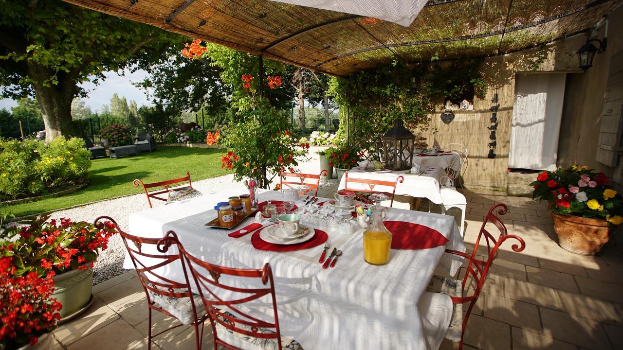 Mas De L'Air - Maison De Charme Bed & Breakfast Noves Eksteriør bilde